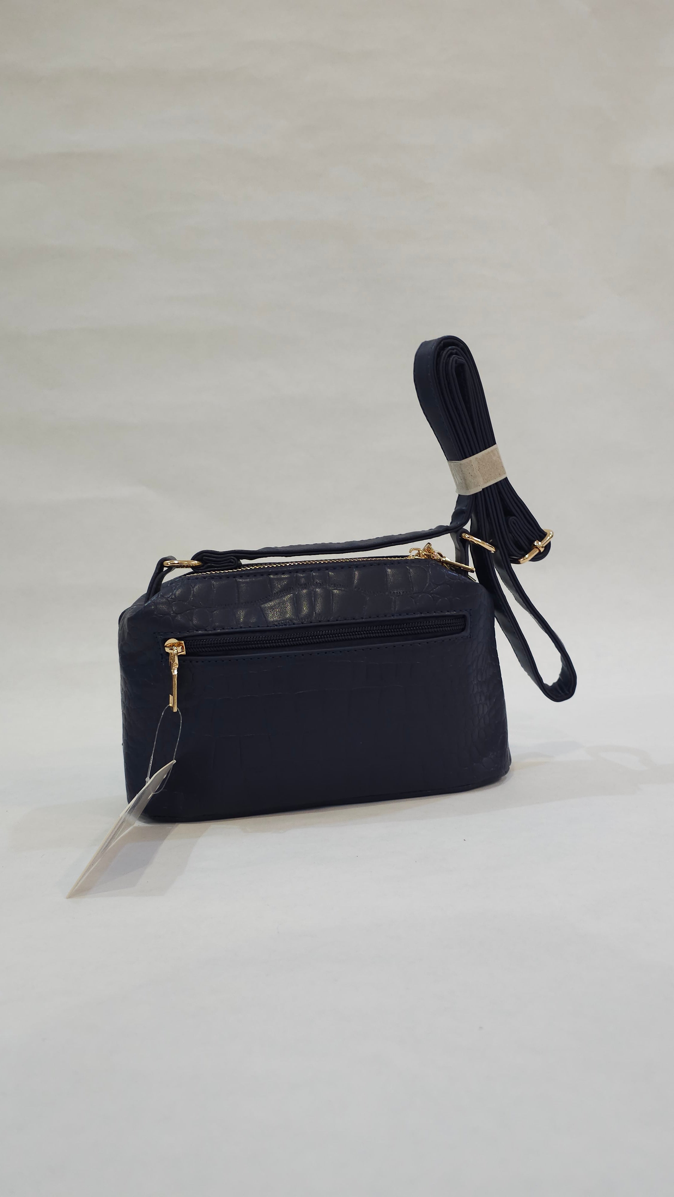 Sac à bandouliere à 3 compartiment de marque espagnole🇪🇸